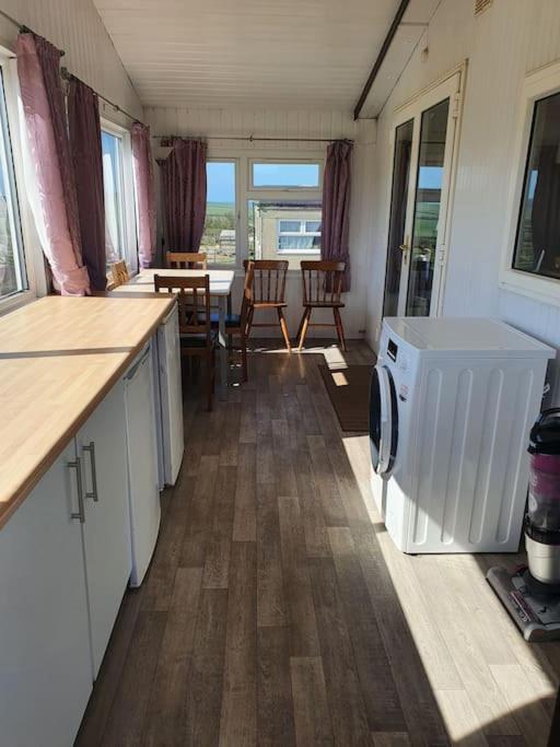 On Farm Chalet, Sleeps 6, Rhoshirwaun Villa Aberdaron Luaran gambar